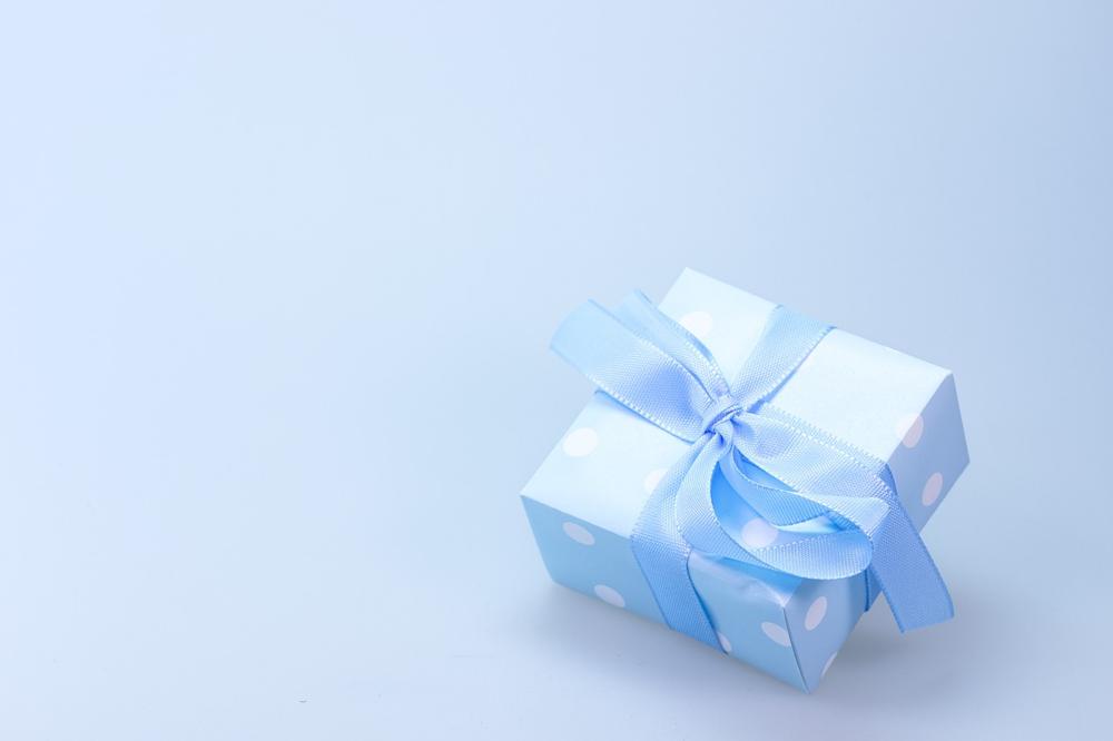 receiving gift-b540e817c2904f9a9b02bab36963fb3e.jpg receiving gift